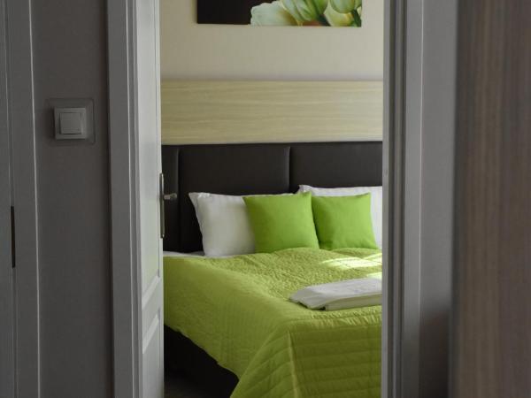 Hotel PZMot : photo 3 de la chambre studio lit king-size avec canapé-lit