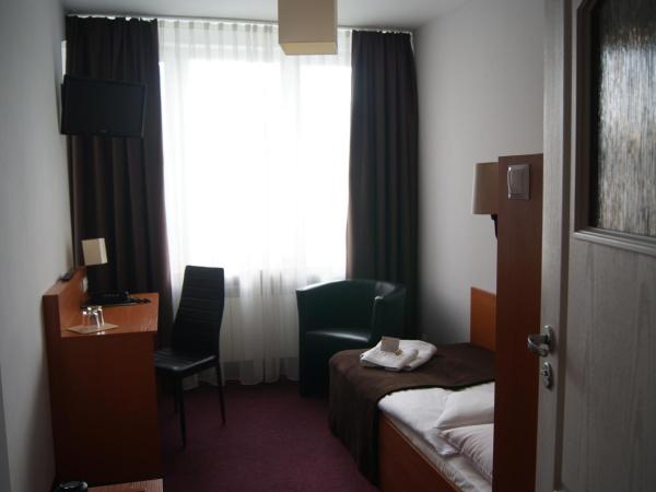 Hotel PZMot : photo 2 de la chambre chambre simple Économique