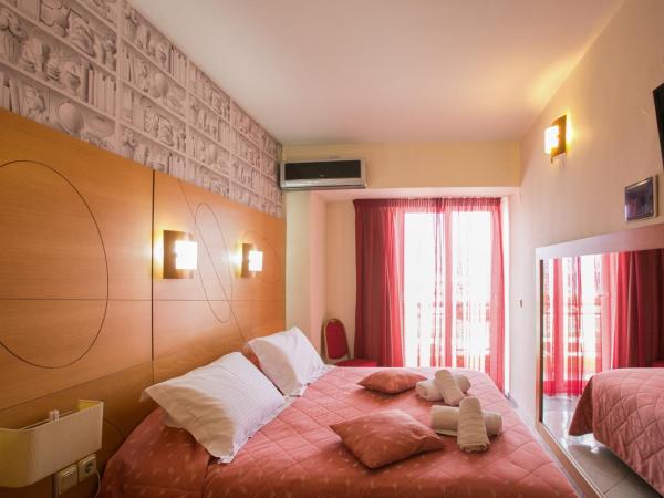 City Life Hotel : photo 5 de la chambre chambre double avec vue sur le port