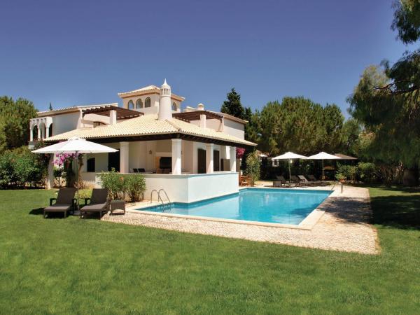 Pine Cliffs Village : photo 4 de la chambre villa avec piscine privée