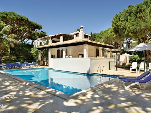 Pine Cliffs Village : photo 1 de la chambre villa avec piscine privée