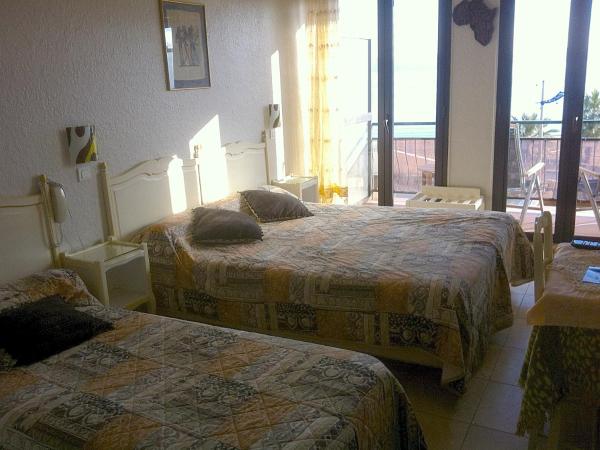 Hôtel Les Alizés : photo 6 de la chambre chambre triple - vue sur mer