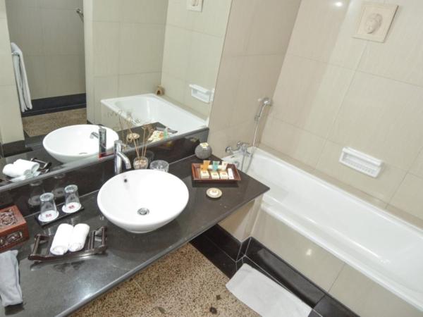 The Jayakarta Yogyakarta Hotel & Spa : photo 3 de la chambre suite junior