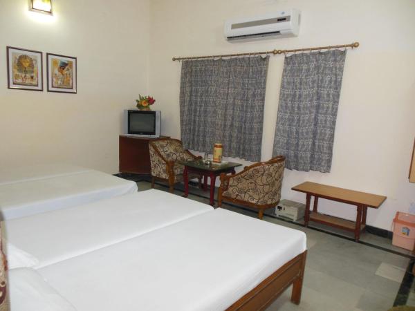 Hotel Taj Plaza, VIP Road, Agra : photo 6 de la chambre chambre avec vue sur taj