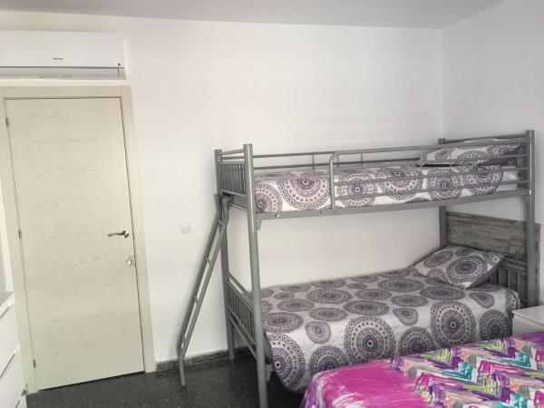 Guest House Lana Denia : photo 7 de la chambre chambre quadruple