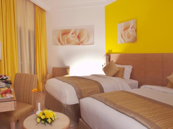 Al Khoory Executive Hotel, Al Wasl : photo 3 de la chambre chambre deluxe double ou lits jumeaux