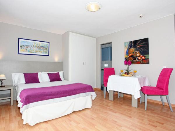 Hotel El Faro Marbella : photo 5 de la chambre studio