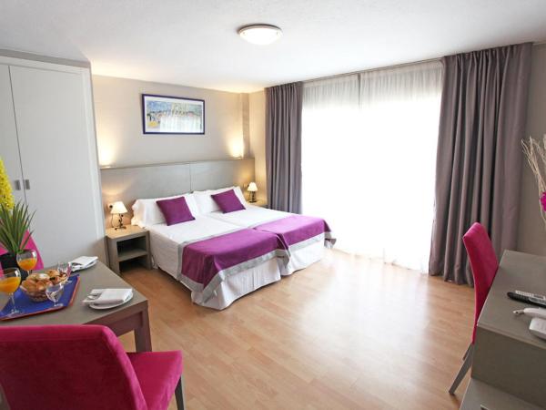 Hotel El Faro Marbella : photo 3 de la chambre studio