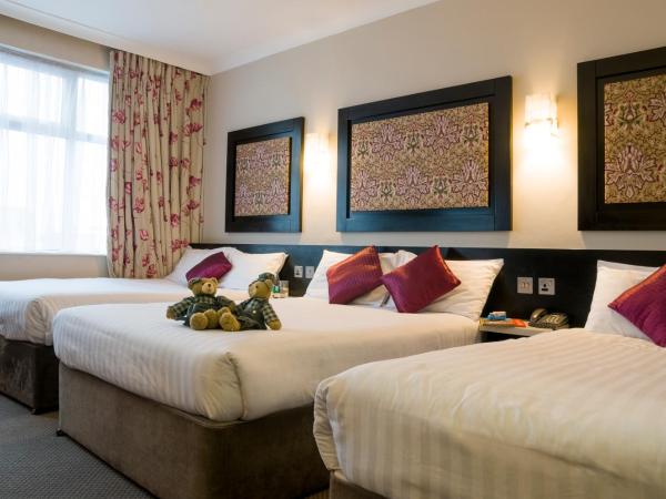 Flannery's Hotel : photo 7 de la chambre chambre familiale (2 adultes et 2 enfants)