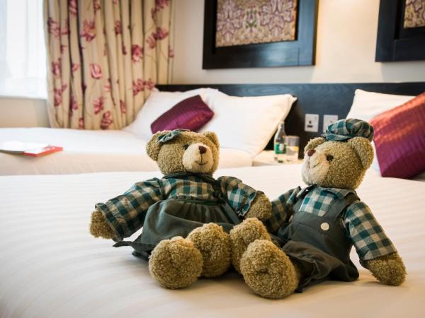 Flannery's Hotel : photo 9 de la chambre chambre familiale (2 adultes et 2 enfants)