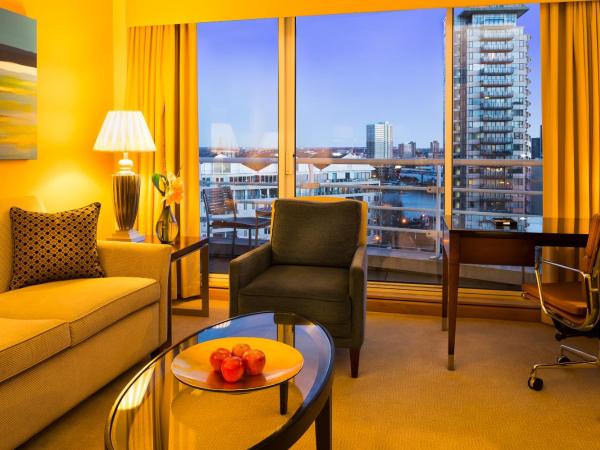 The Chelsea Harbour Hotel and Spa : photo 7 de la chambre suite lit king-size - fleuve