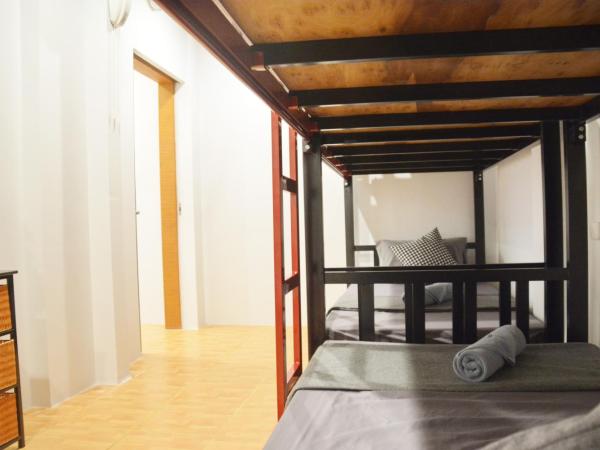 Lanta Hostel : photo 2 de la chambre lit dans dortoir mixte de 6 lits