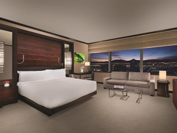 Vdara Hotel & Spa at ARIA Las Vegas : photo 1 de la chambre studio v dog