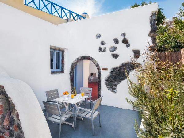 Anatoli Hotel & Spa : photo 2 de la chambre appartement familial troglodyte - jardin visanto