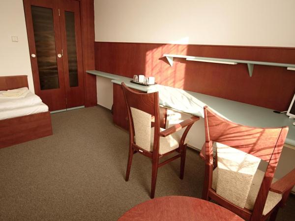 Kolej Akademie : photo 2 de la chambre chambre lits jumeaux