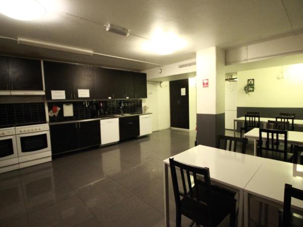 Vandrarhem Uppsala Centralstation : photo 3 de la chambre lit dans dortoir mixte de 4 lits