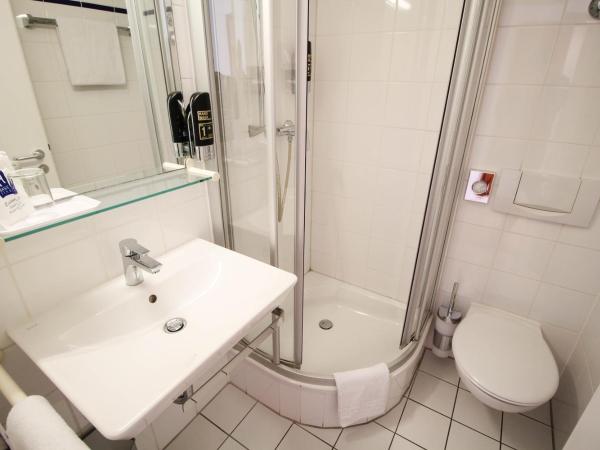 Hotel Miramar am Römer : photo 9 de la chambre chambre double ou lits jumeaux affaires 