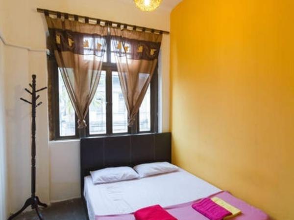 Cocoa Mews Cafe and Homestay : photo 1 de la chambre chambre double deluxe avec salle de bains commune