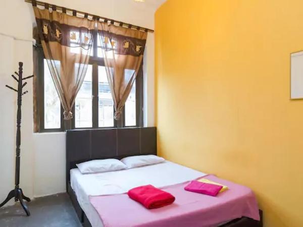 Cocoa Mews Cafe and Homestay : photo 5 de la chambre chambre double deluxe avec salle de bains commune