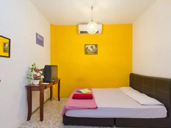 Cocoa Mews Cafe and Homestay : photo 1 de la chambre chambre double standard avec salle de bains commune