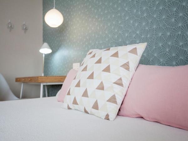 Hi Valencia Boutique : photo 2 de la chambre chambre double avec salle de bains privative extérieure