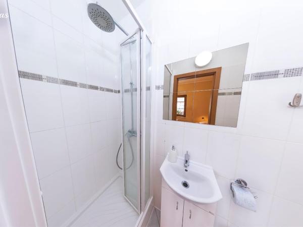 Pension Lukas : photo 8 de la chambre chambres doubles communicantes