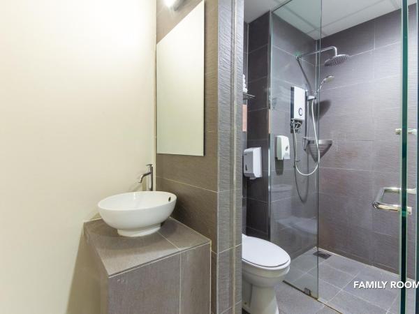 Ceria Hotel : photo 5 de la chambre chambre familiale deluxe