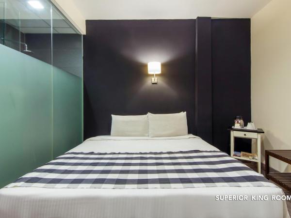 Ceria Hotel : photo 1 de la chambre chambre lit king-size supérieure