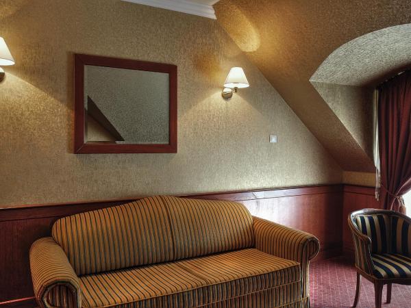 Hotel Ködmön : photo 5 de la chambre suite