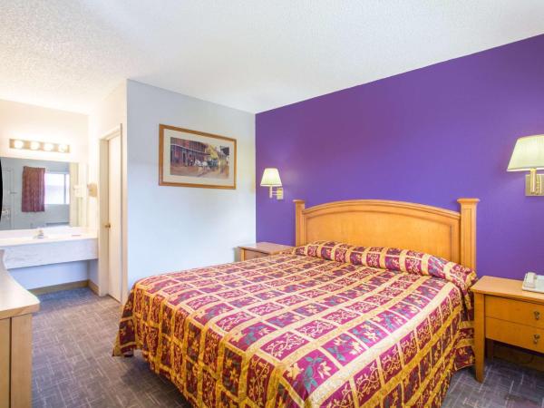 Knights Inn Phoenix at N Black Canyon Hwy : photo 4 de la chambre chambre lit queen-size - non-fumeurs