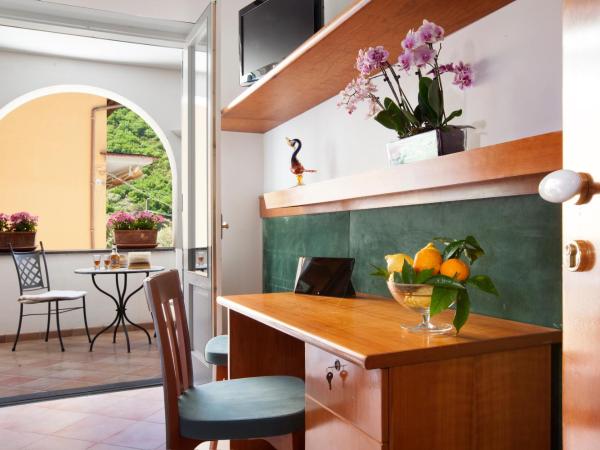 Villa Pane Resort : photo 4 de la chambre chambre double ou lits jumeaux avec terrasse