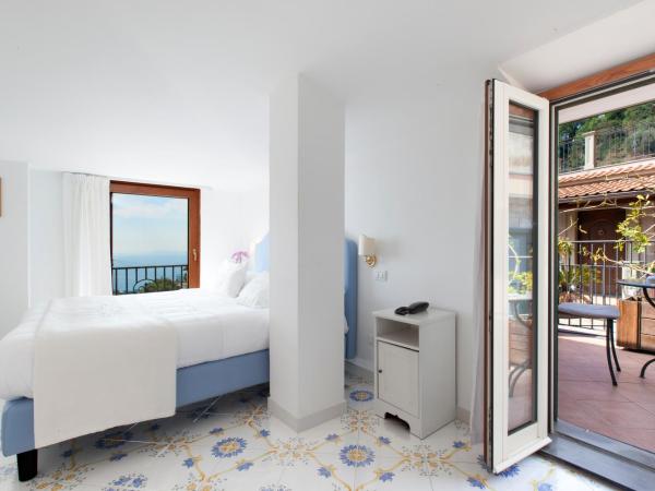 Villa Pane Resort : photo 9 de la chambre chambre double ou lits jumeaux - vue sur mer