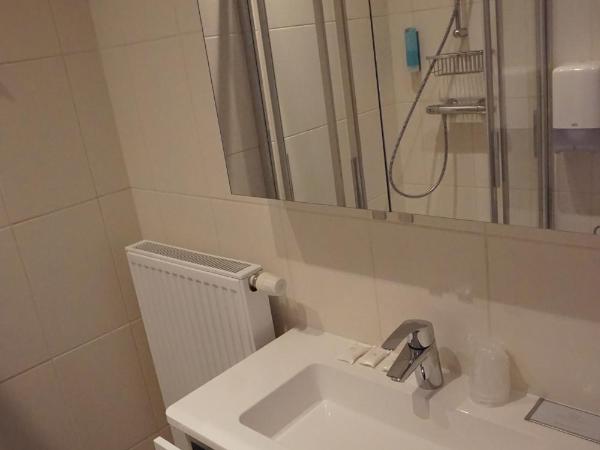 Hotel Asiris : photo 5 de la chambre chambre triple