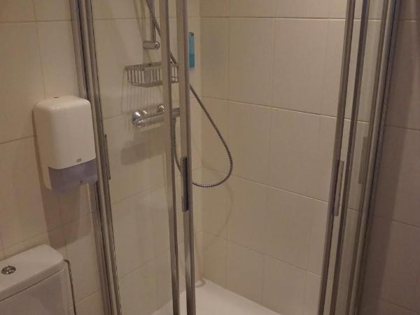 Hotel Asiris : photo 4 de la chambre chambre triple