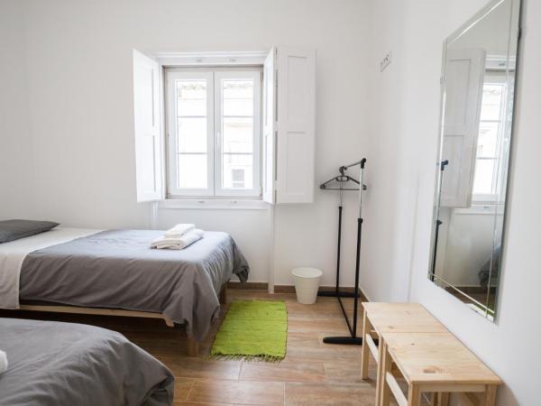 1977 : photo 1 de la chambre chambre lits jumeaux avec vue