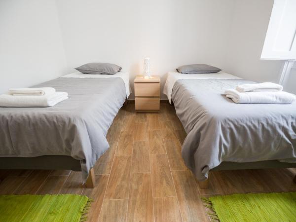 1977 : photo 2 de la chambre chambre lits jumeaux avec vue