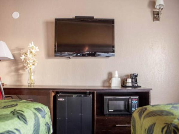 Motel Capri : photo 7 de la chambre chambre standard avec 2 lits queen-size
