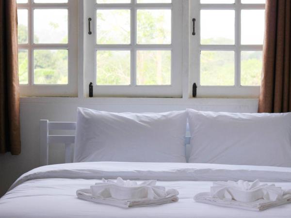 HOME@HOSTEL KANCHANABURI : photo 7 de la chambre chambre double avec salle de bains privative