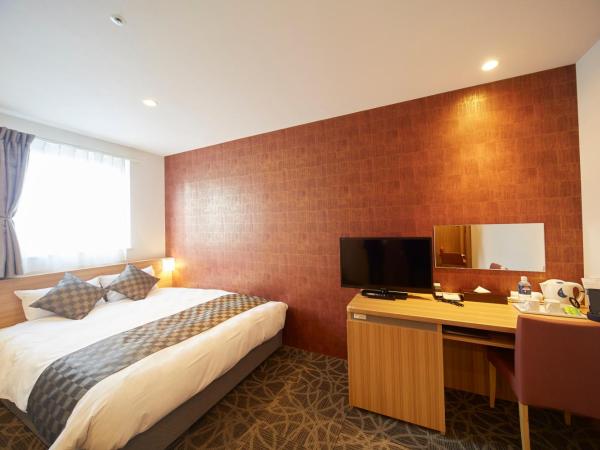 Sakura Garden Hotel : photo 4 de la chambre chambre double avec salle de bains privative