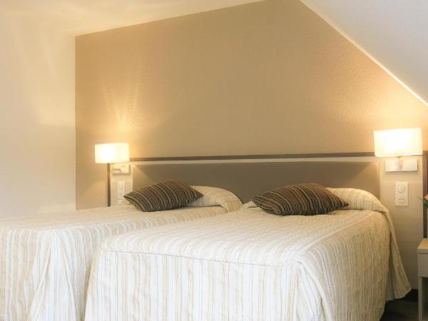 Hôtel La Source : photo 2 de la chambre chambre lits jumeaux