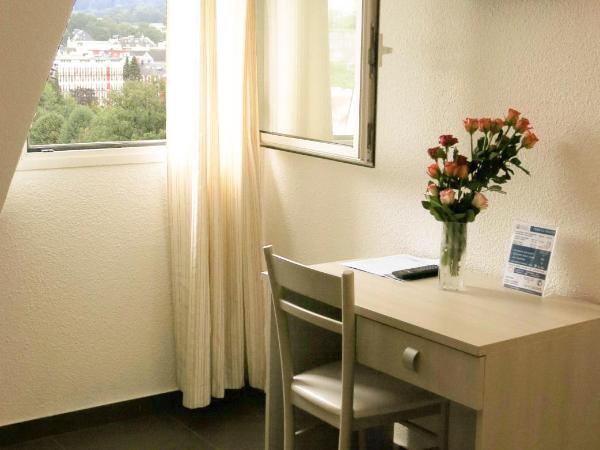 Hôtel La Source : photo 2 de la chambre chambre simple