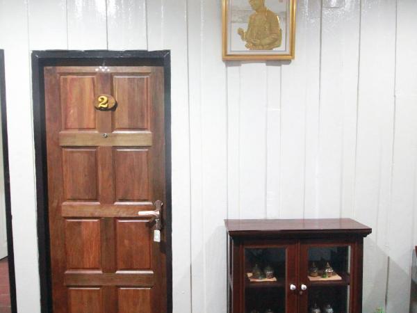 OB ARUN House : photo 1 de la chambre chambre triple avec salle de bains privative