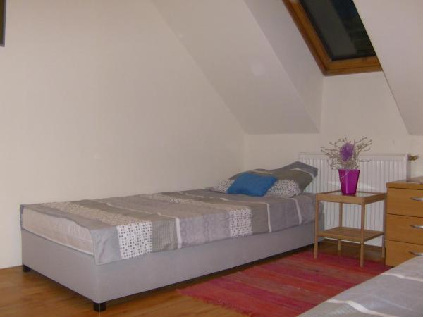 Csapd le Csacsi Vendégház : photo 4 de la chambre chambre lits jumeaux standard avec salle de bains commune