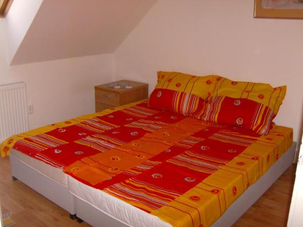 Csapd le Csacsi Vendégház : photo 3 de la chambre chambre double ou lits jumeaux avec salle de bains commune