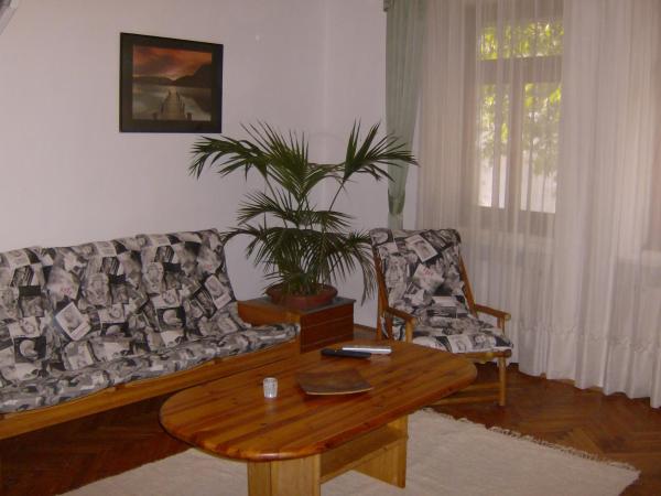 Csapd le Csacsi Vendégház : photo 9 de la chambre chambre double ou lits jumeaux avec salle de bains privative