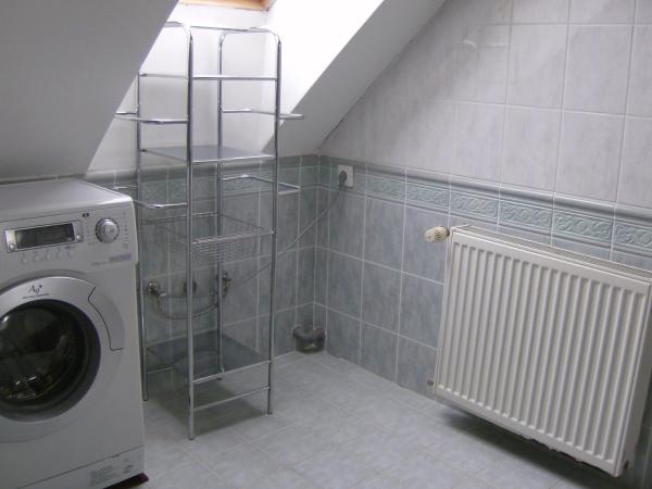 Csapd le Csacsi Vendégház : photo 6 de la chambre chambre lits jumeaux standard avec salle de bains commune