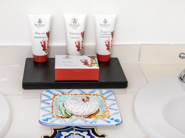 Hotel La Minerva : photo 7 de la chambre chambre lit king-size