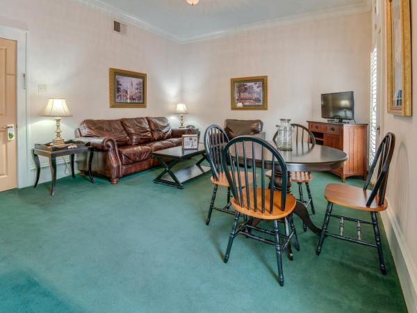 Chateau Orleans : photo 3 de la chambre appartement 1 chambre