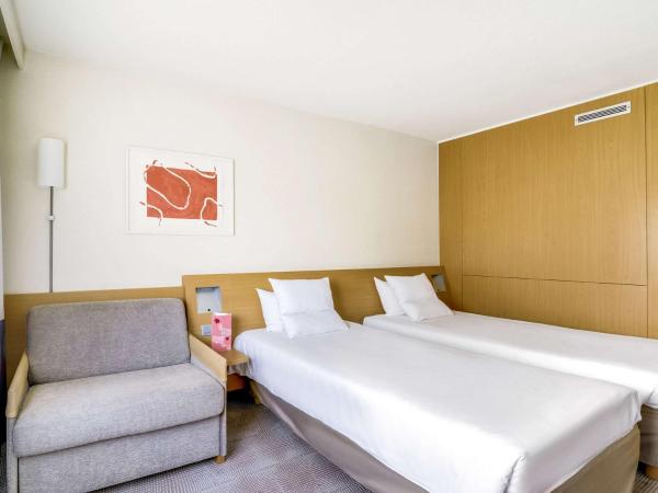 Novotel Paris Orly Rungis Aéroport : photo 2 de la chambre chambre lits jumeaux classique avec canapé-lit