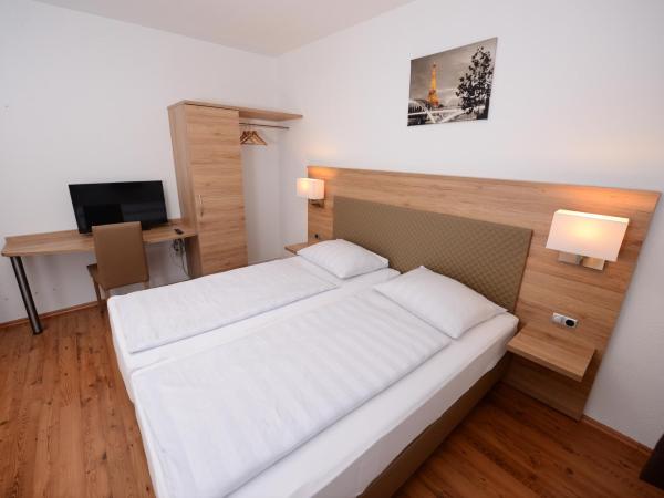Hotel Linde Stuttgart : photo 2 de la chambre chambre double
